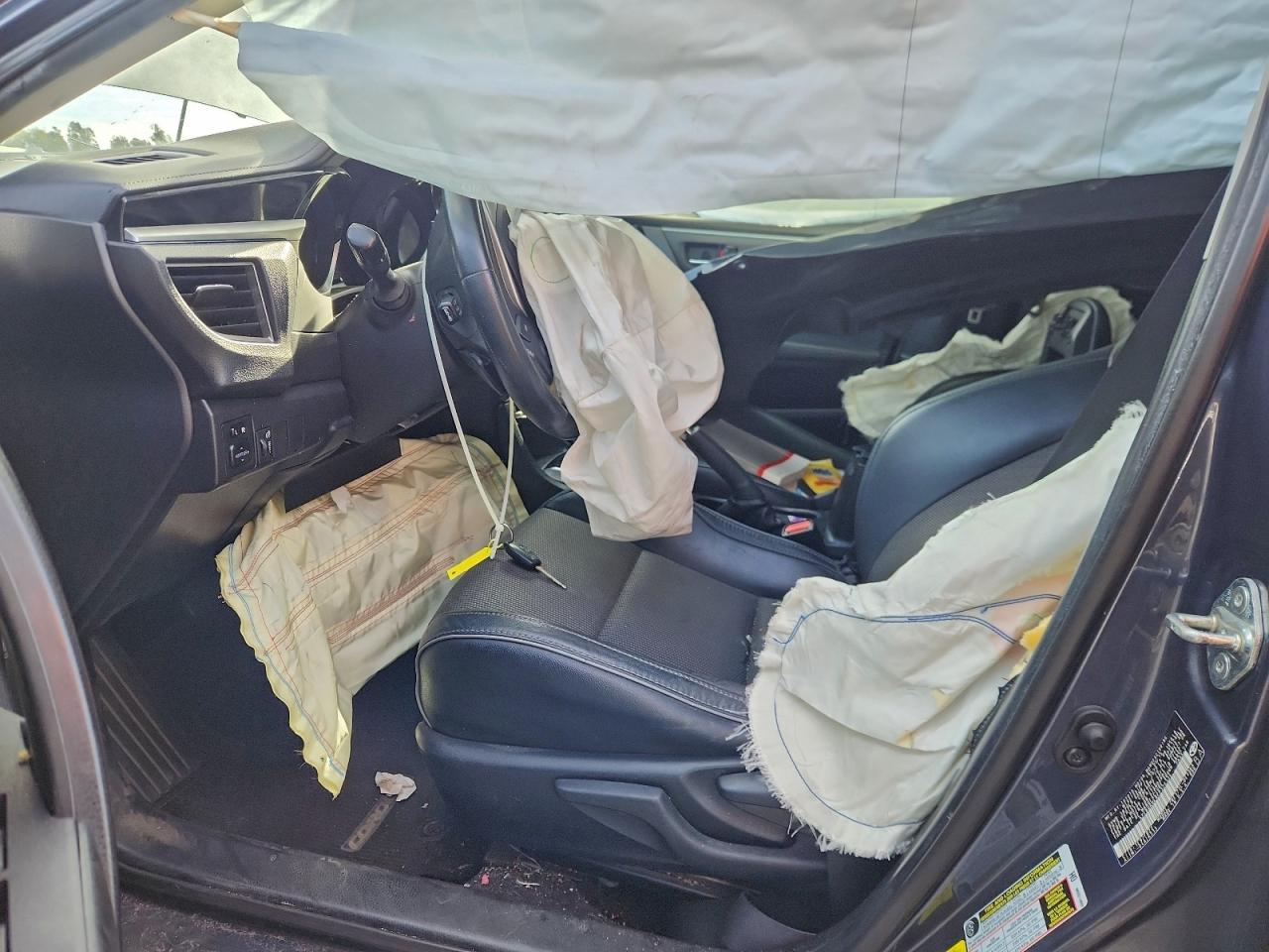2015 TOYOTA COROLLA L photo 7