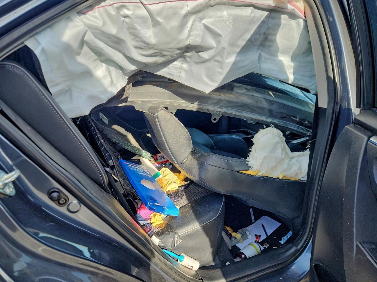 2015 TOYOTA COROLLA L photo 10
