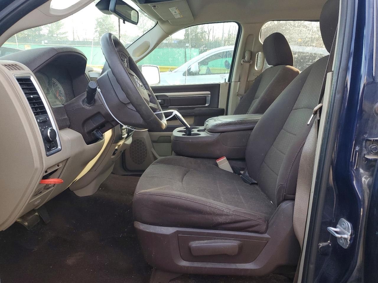 2014 RAM 1500 SLT photo 13
