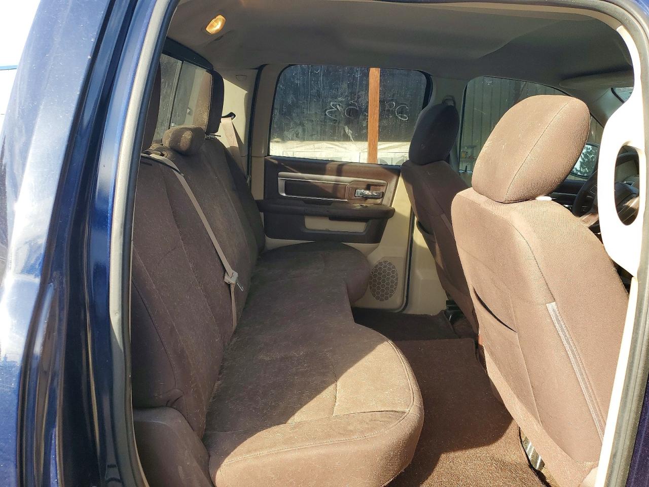 2014 RAM 1500 SLT photo 19