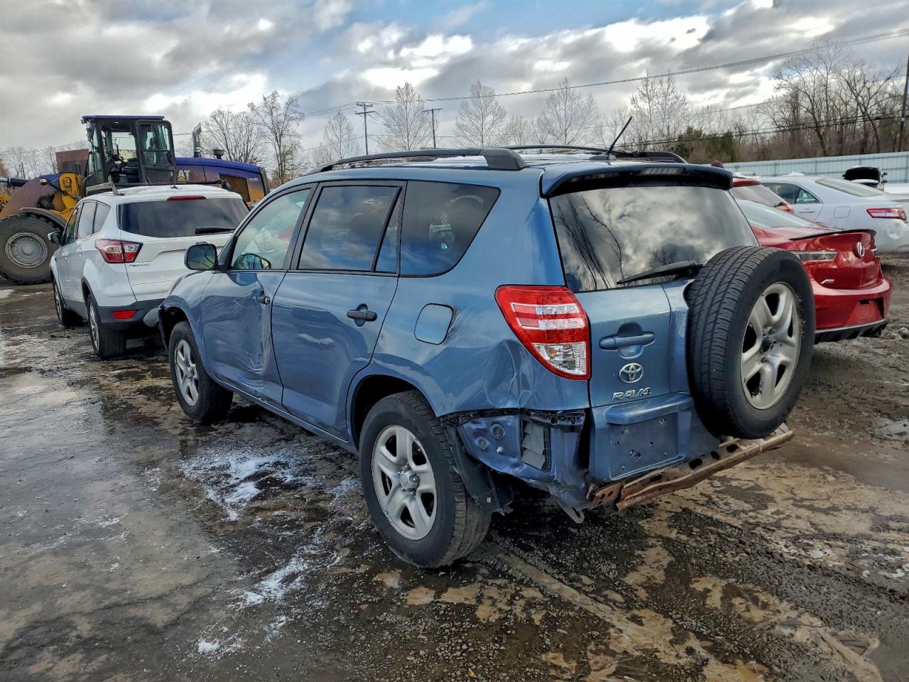 2011 TOYOTA RAV4 photo 2