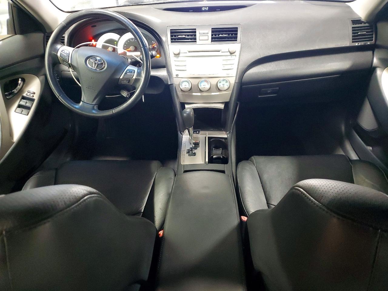 2008 TOYOTA CAMRY SE photo 15