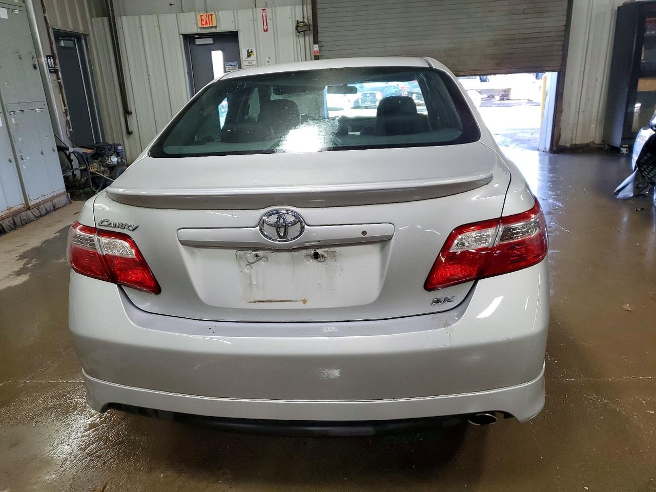 2008 TOYOTA CAMRY SE photo 11