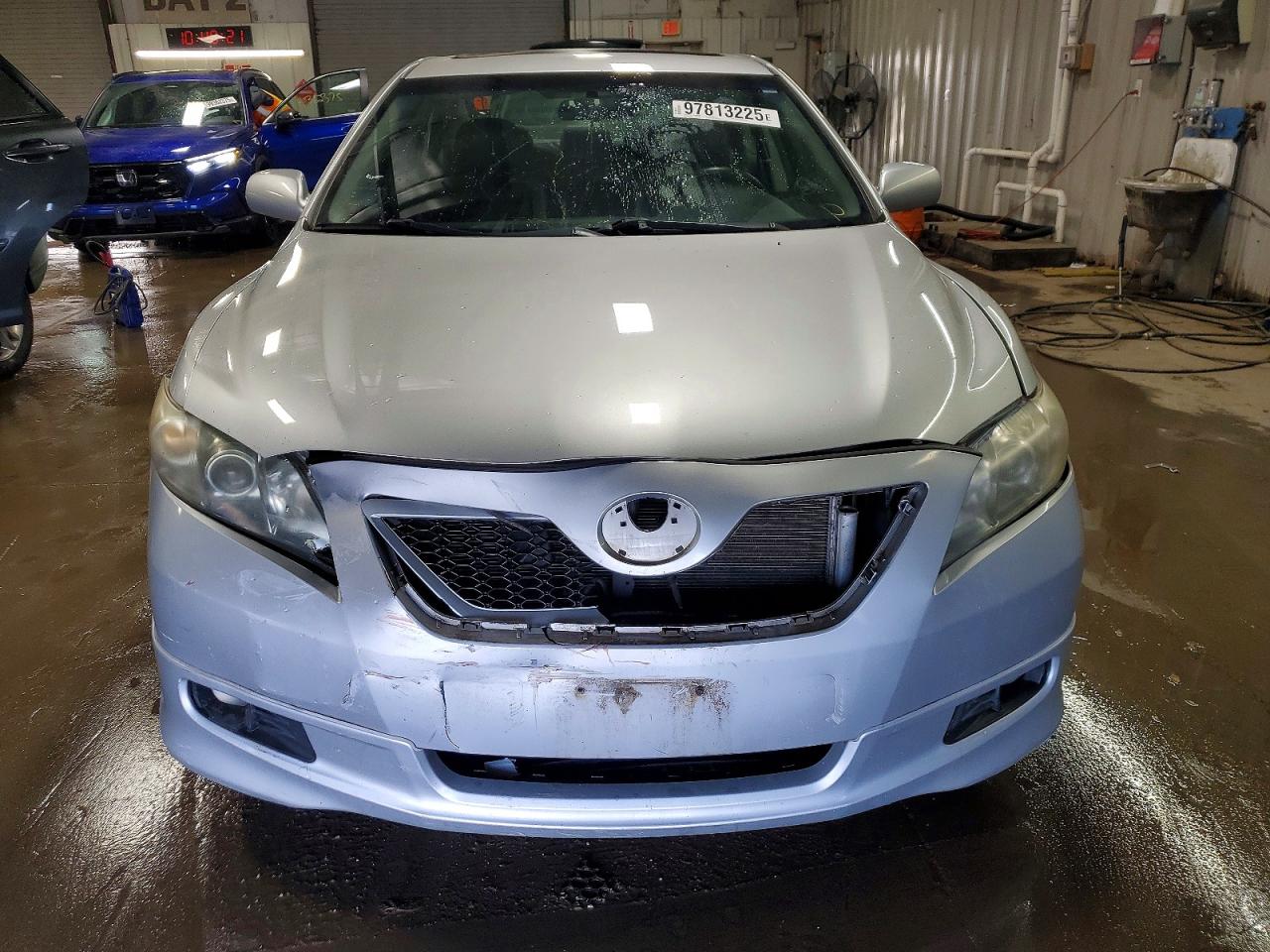 2008 TOYOTA CAMRY SE photo 9