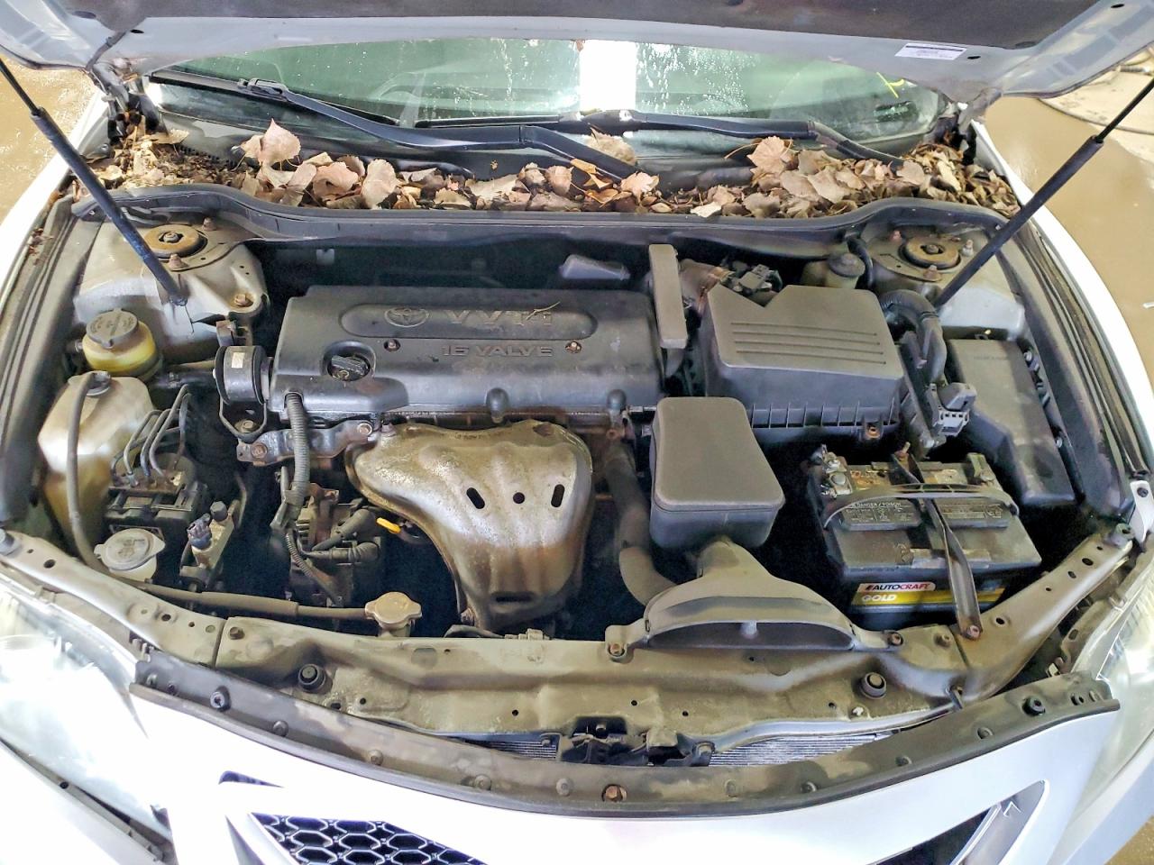 2008 TOYOTA CAMRY SE photo 21