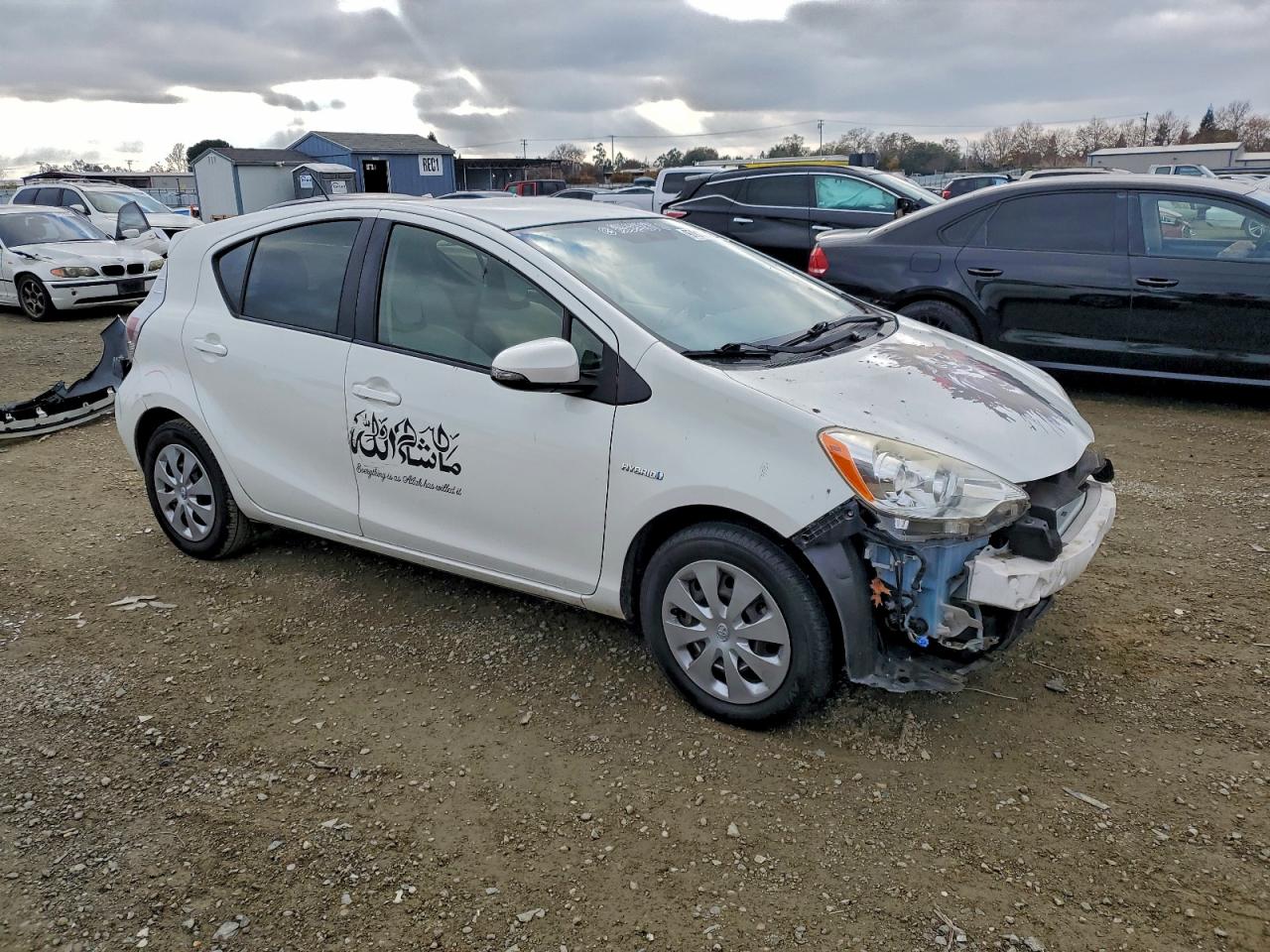2014 TOYOTA PRIUS C photo 4