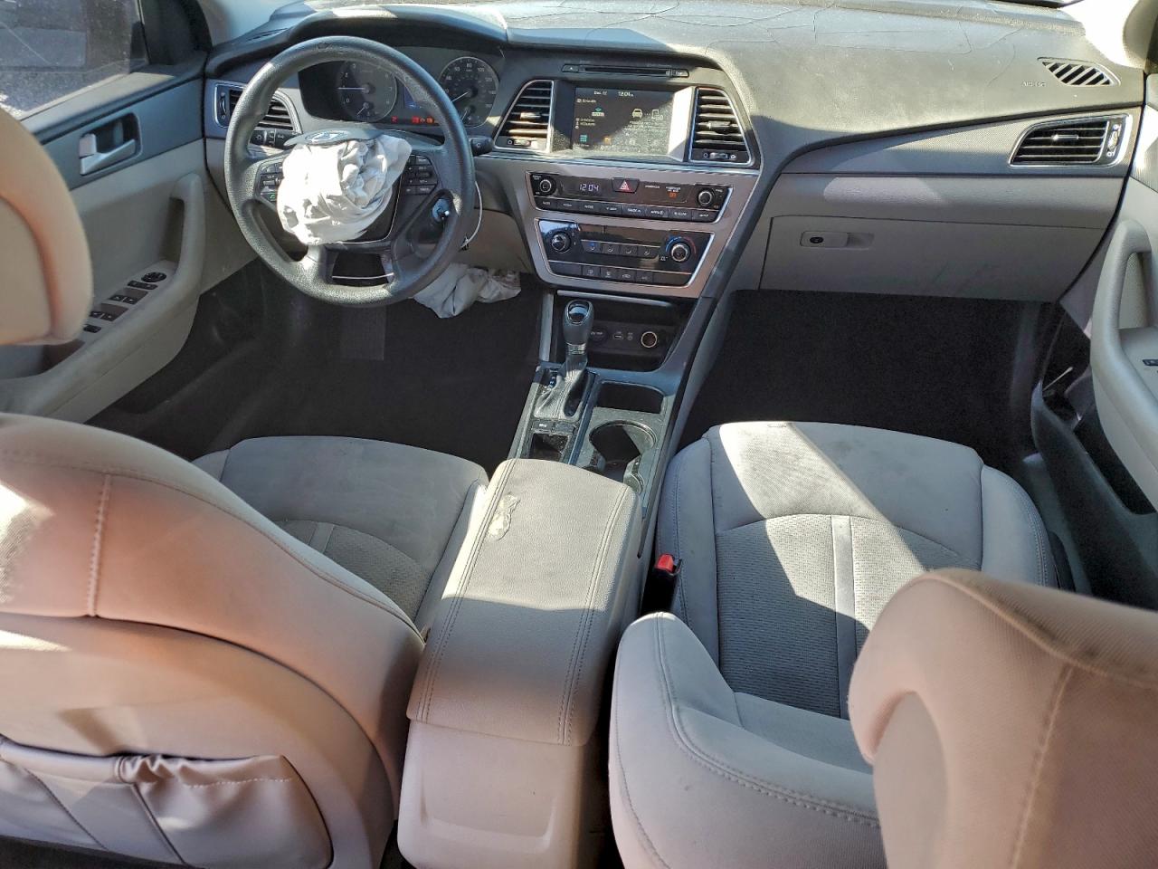 2016 HYUNDAI SONATA SE photo 8