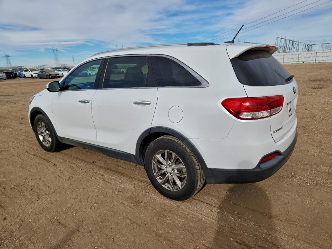 2016 KIA SORENTO LX photo 2