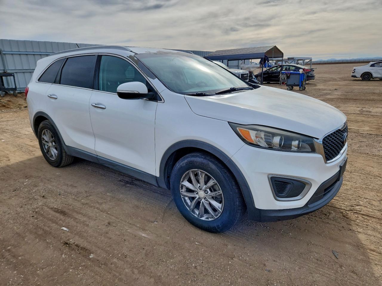 2016 KIA SORENTO LX photo 4