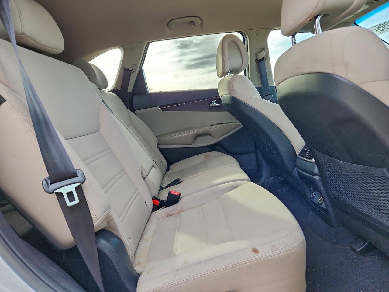 2016 KIA SORENTO LX photo 11