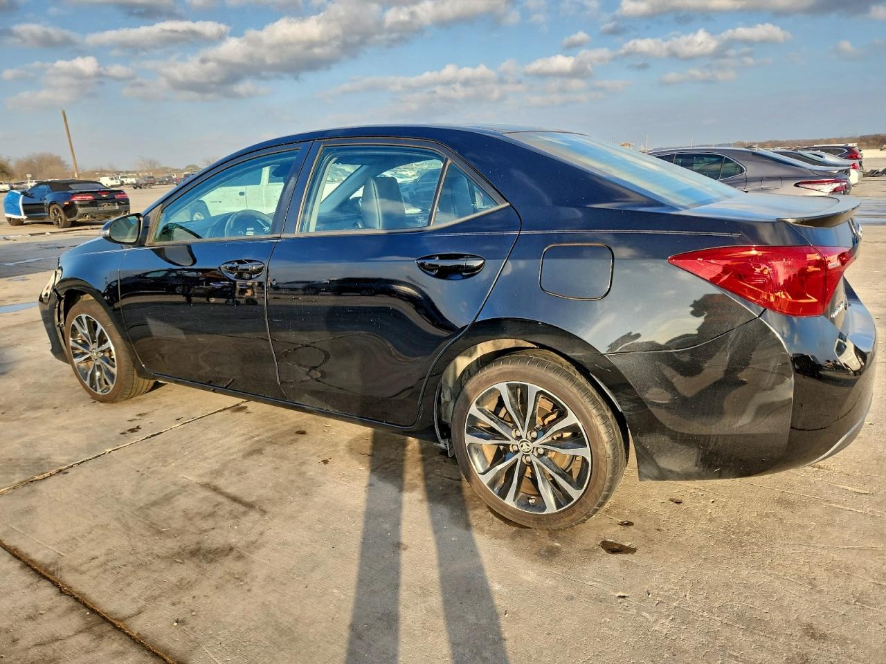 2017 TOYOTA COROLLA L photo 2