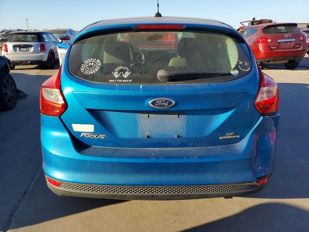 2014 FORD FOCUS SE photo 6