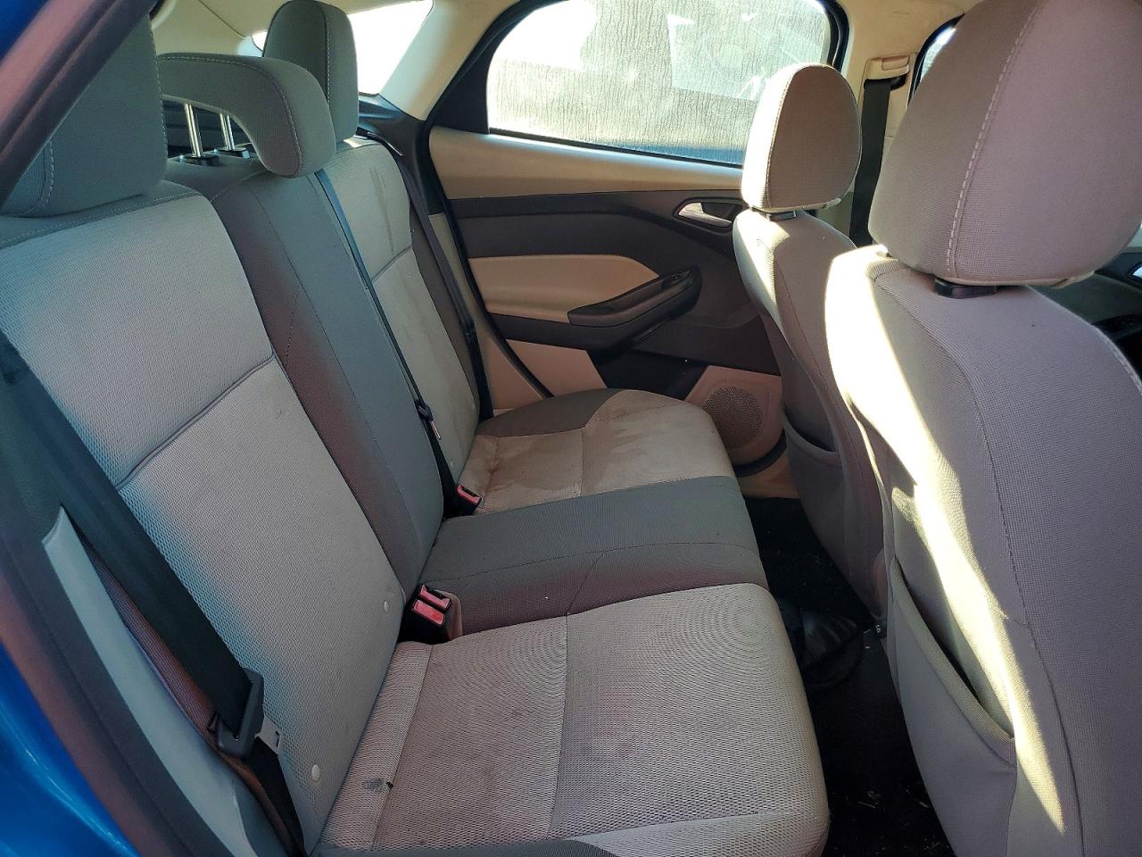 2014 FORD FOCUS SE photo 10