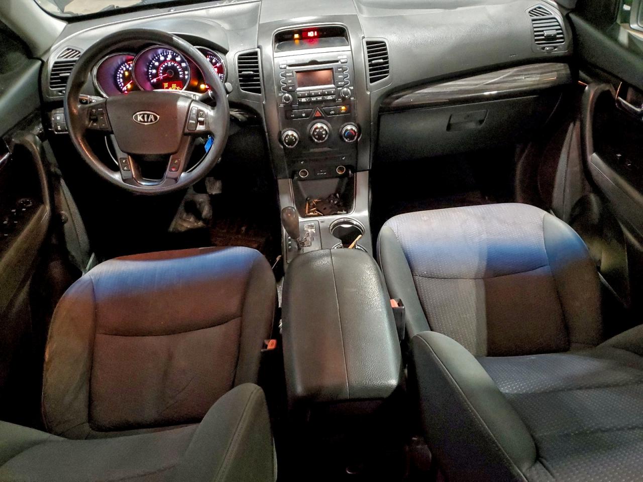 2011 KIA SORENTO BASE photo 8