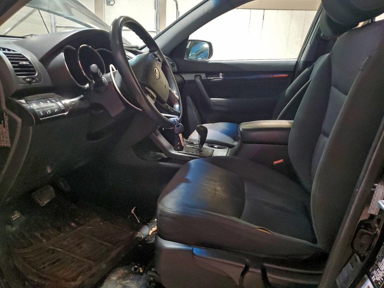 2011 KIA SORENTO BASE photo 7