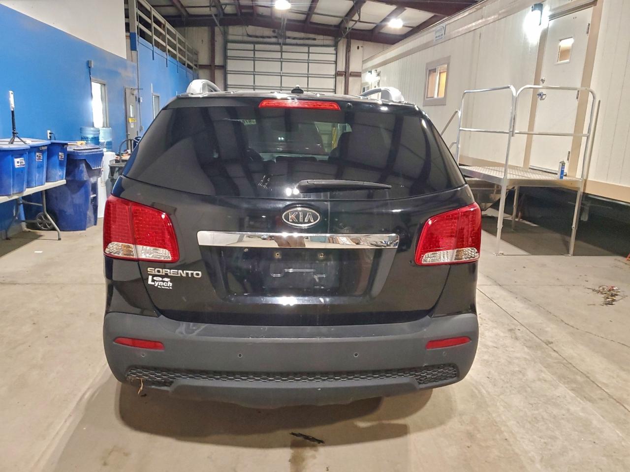 2011 KIA SORENTO BASE photo 6