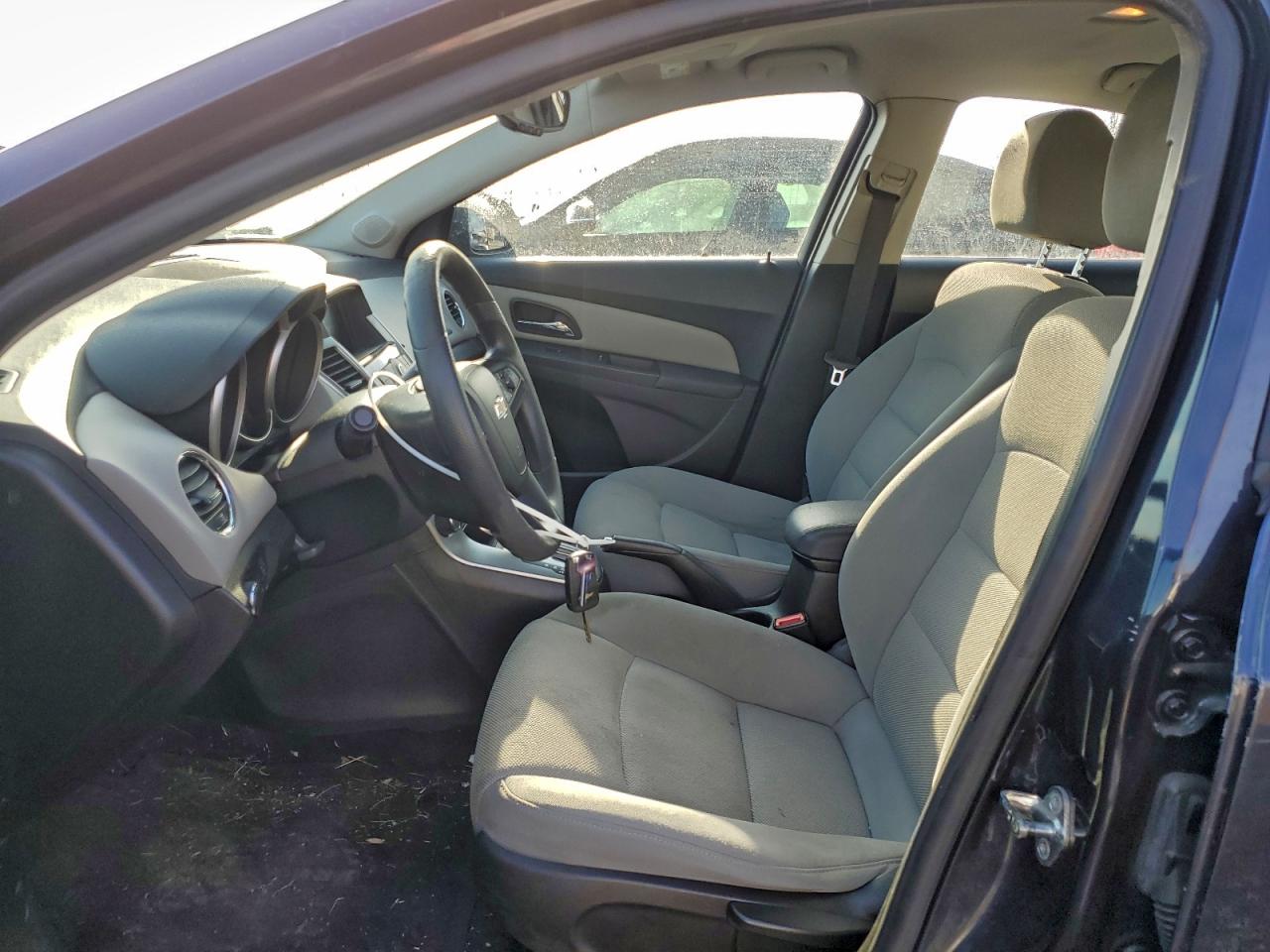 2016 CHEVROLET CRUZE LIMITED LT photo 13