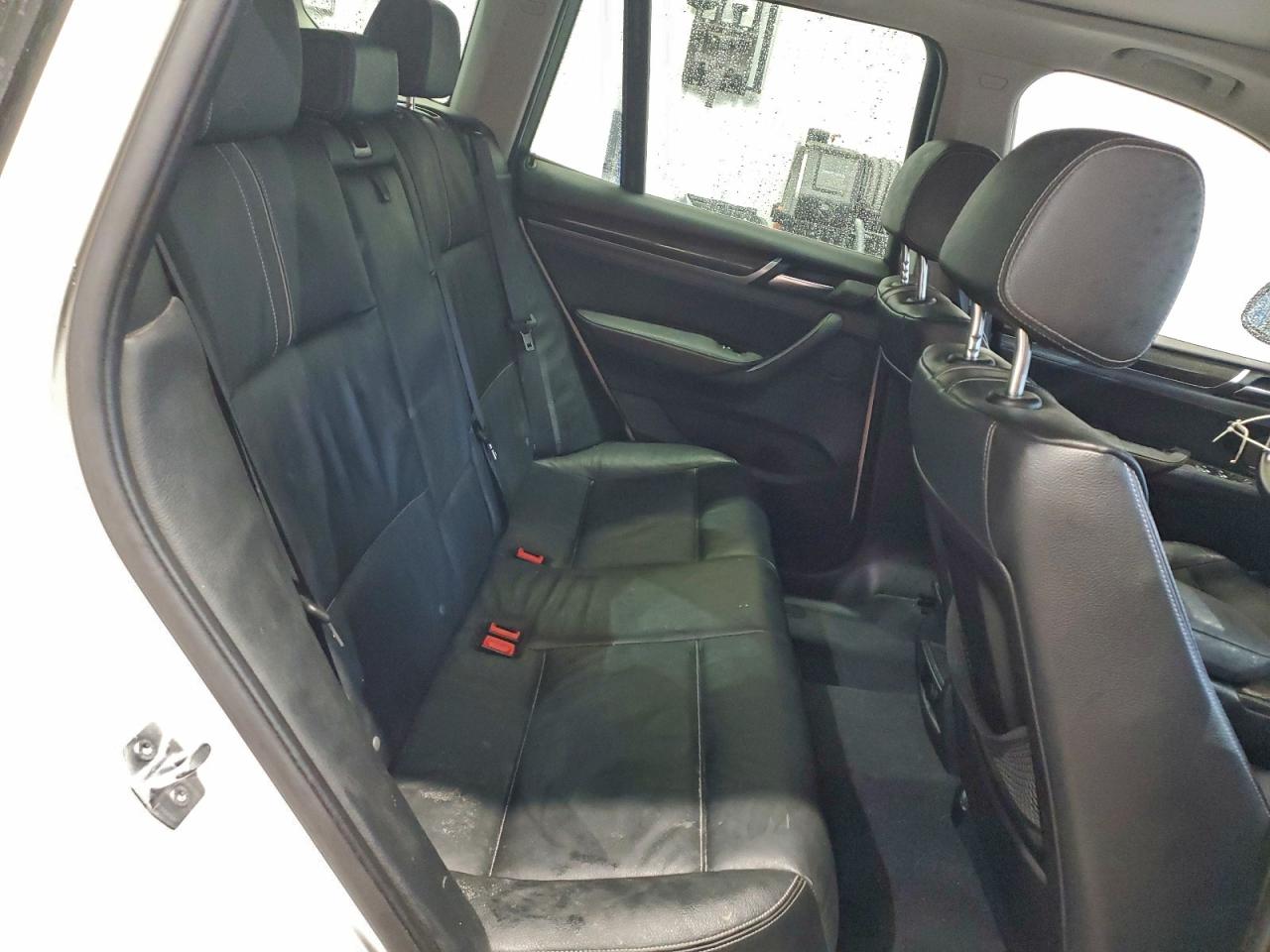 2015 BMW X3 XDRIVE28D photo 11