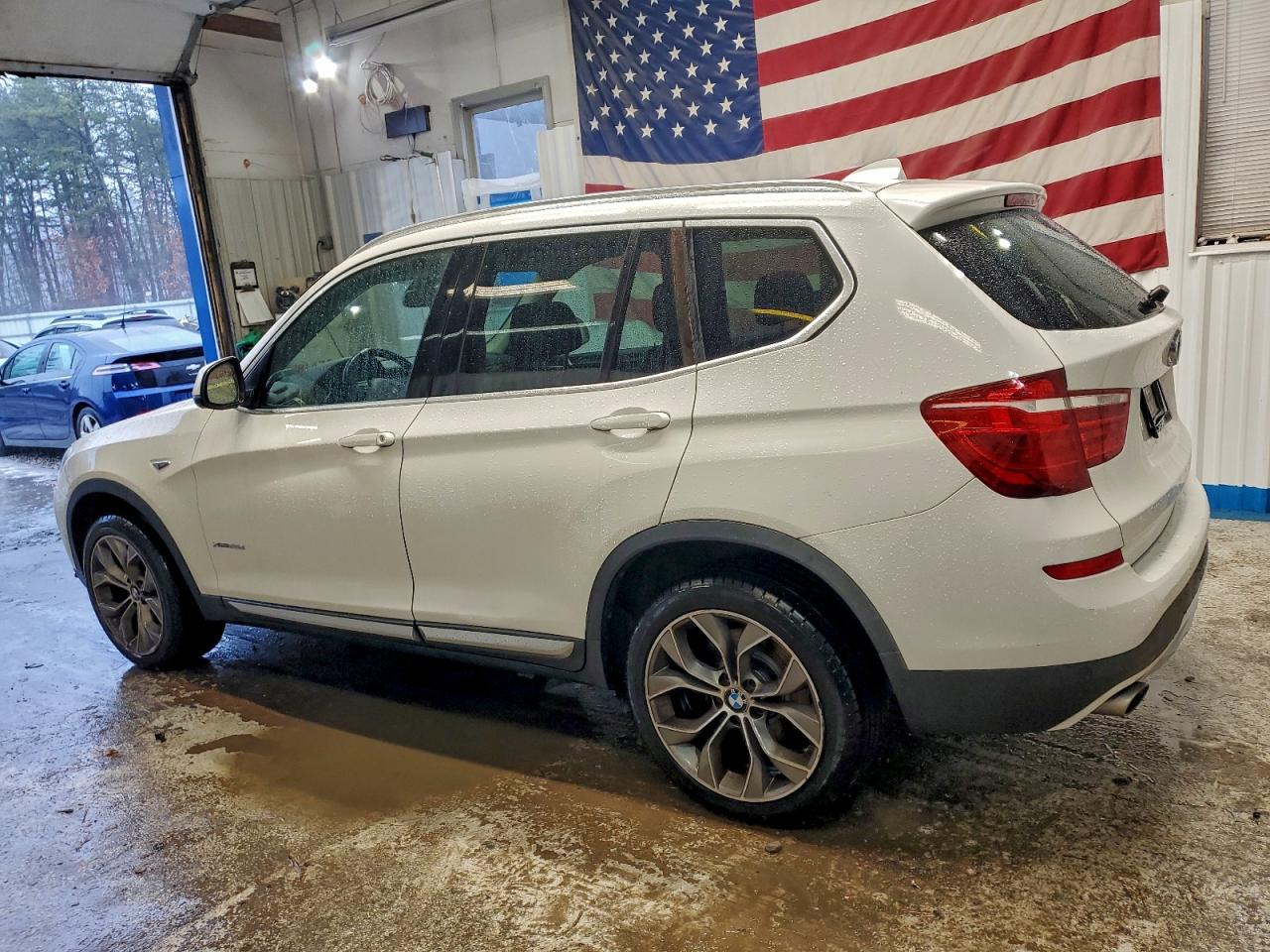 2015 BMW X3 XDRIVE28D photo 2