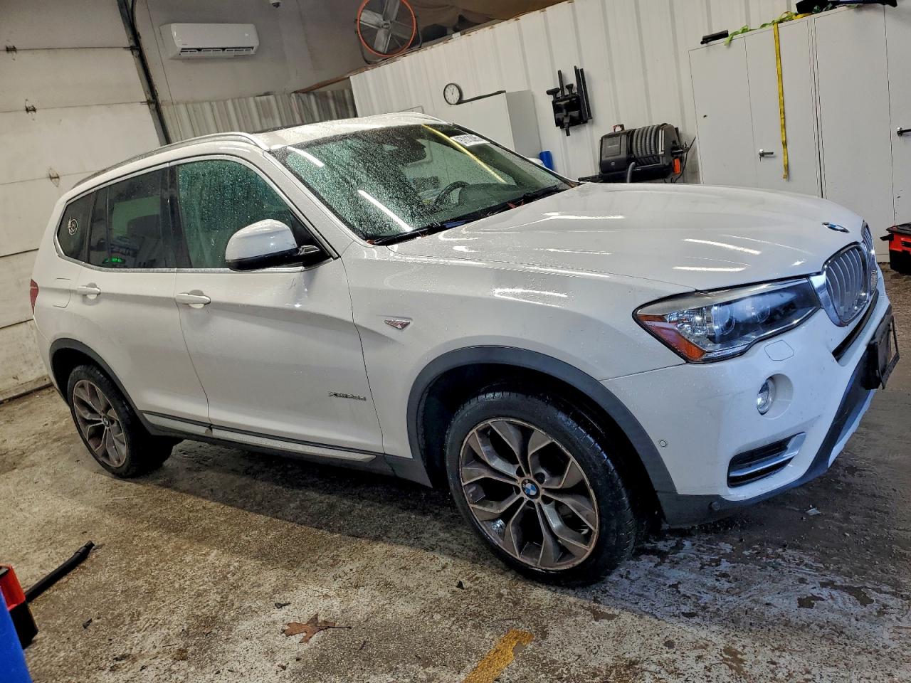 2015 BMW X3 XDRIVE28D photo 4