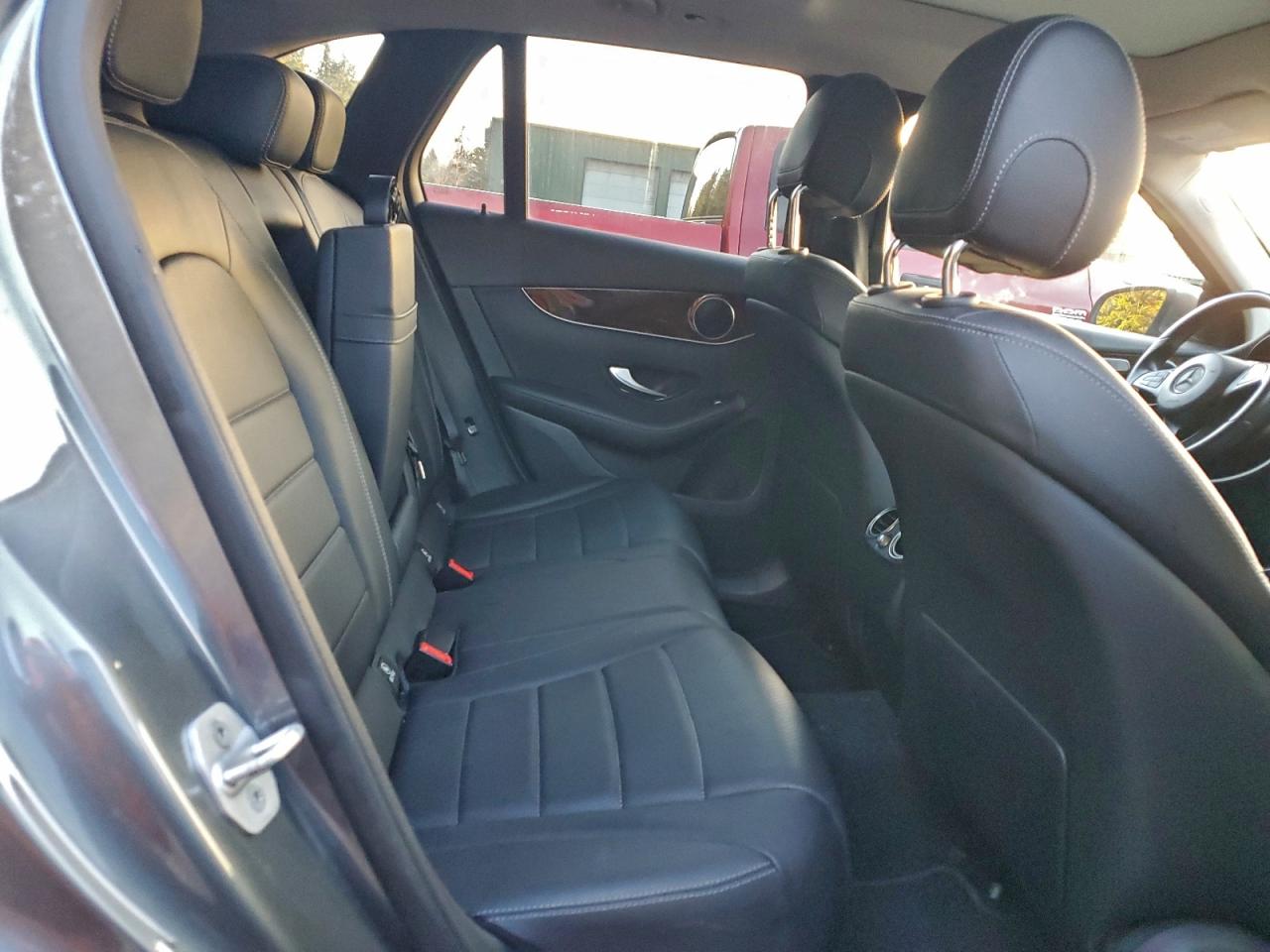 2016 MERCEDES-BENZ GLC 300 4MATIC photo 11