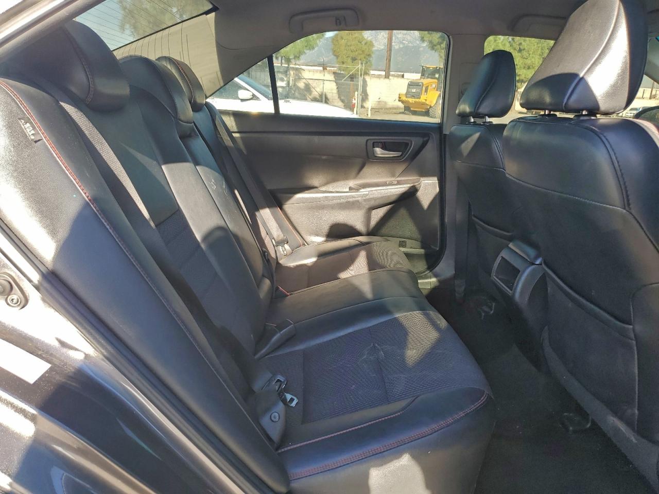 2016 TOYOTA CAMRY LE photo 19