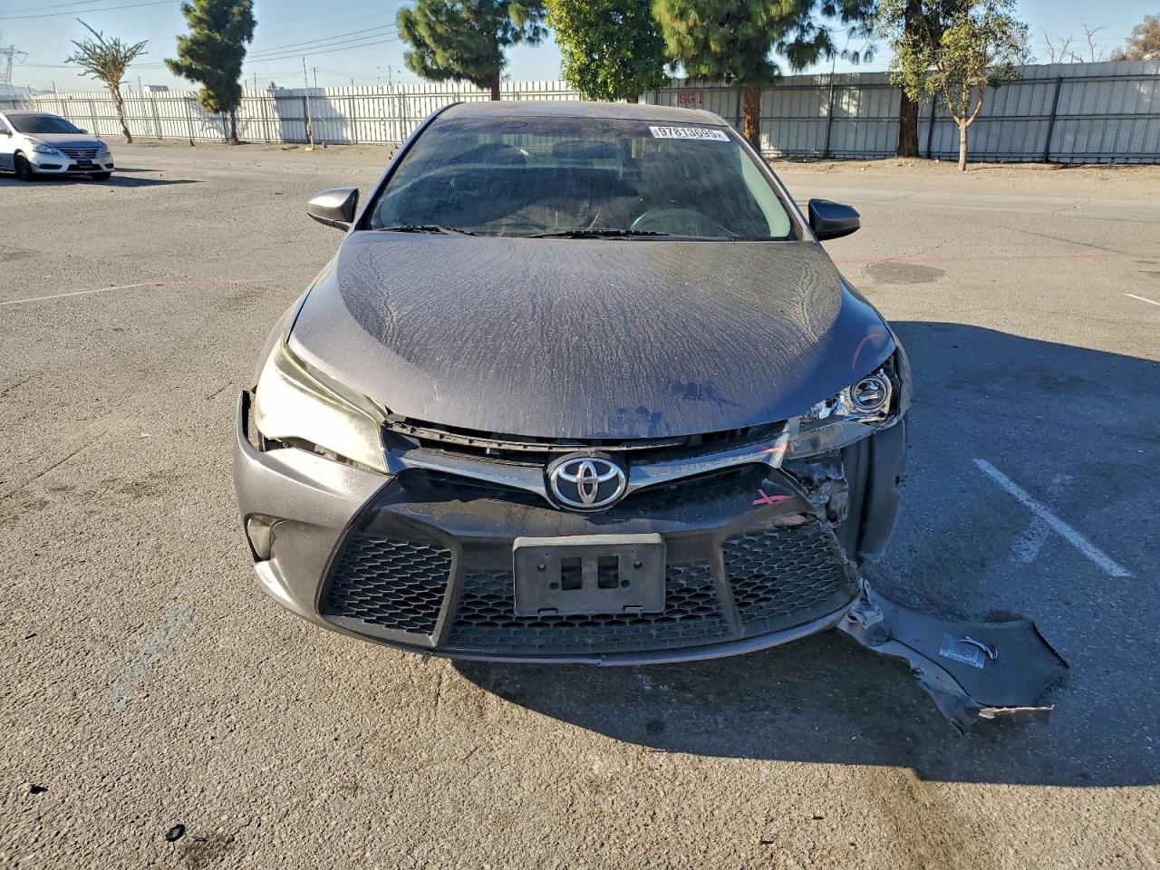 2016 TOYOTA CAMRY LE photo 9