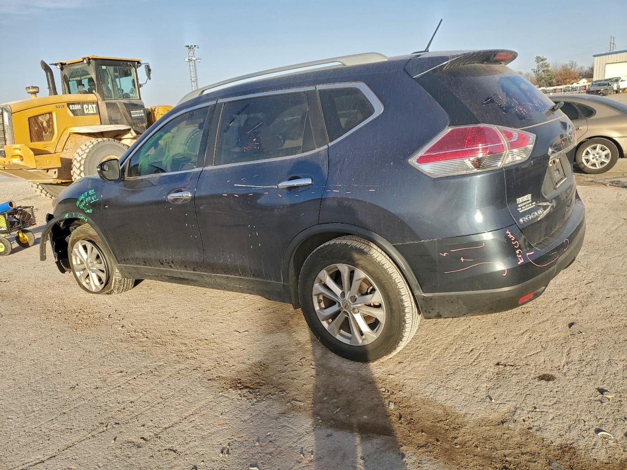 2014 NISSAN ROGUE S photo 2