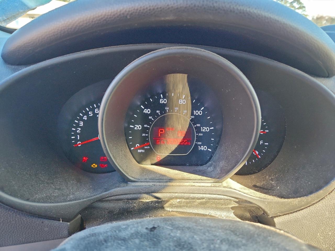 2016 KIA SOUL + photo 9