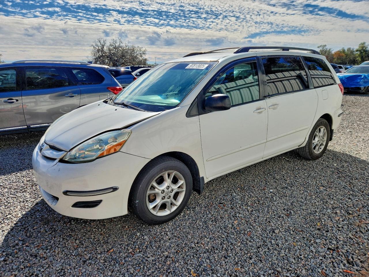 2006 TOYOTA SIENNA