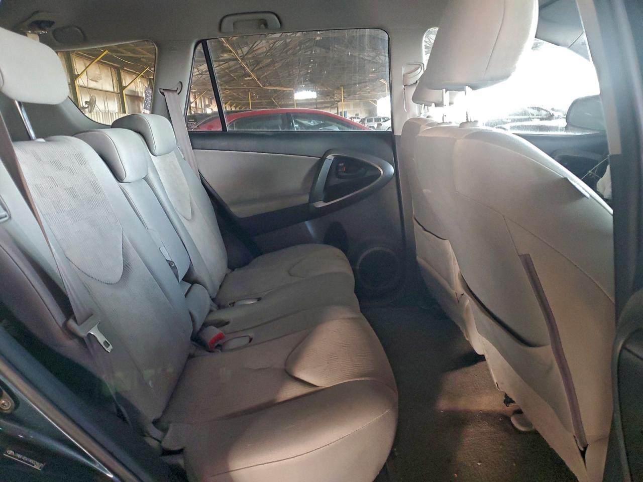 2010 TOYOTA RAV4 photo 10