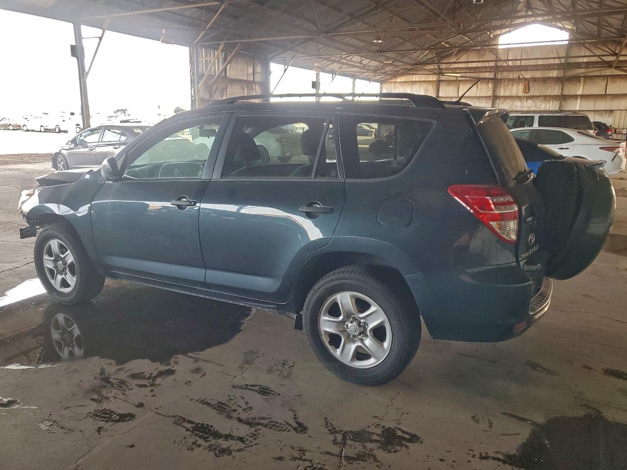 2010 TOYOTA RAV4 photo 2