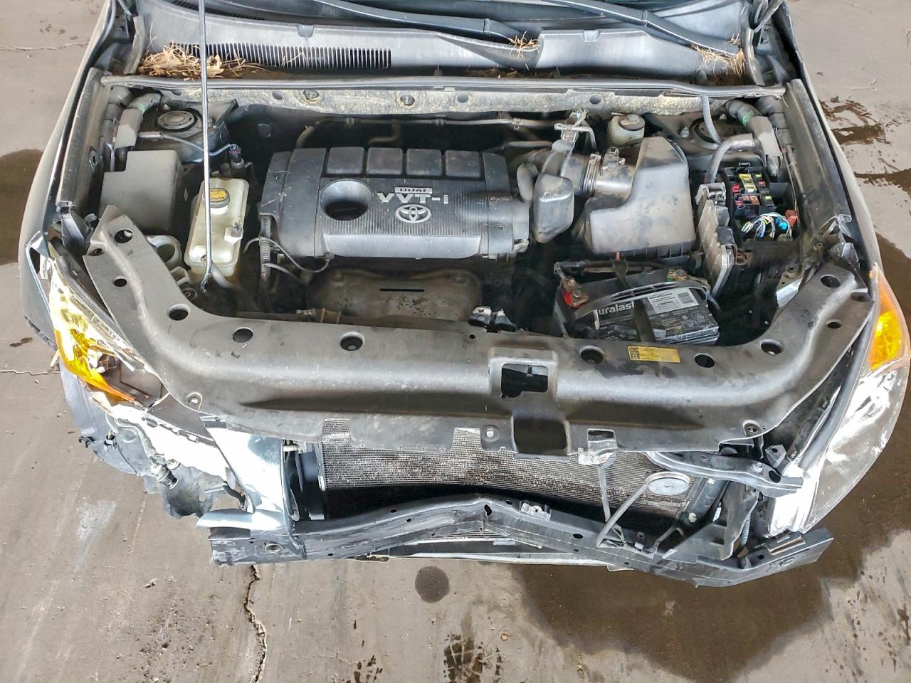2010 TOYOTA RAV4 photo 11