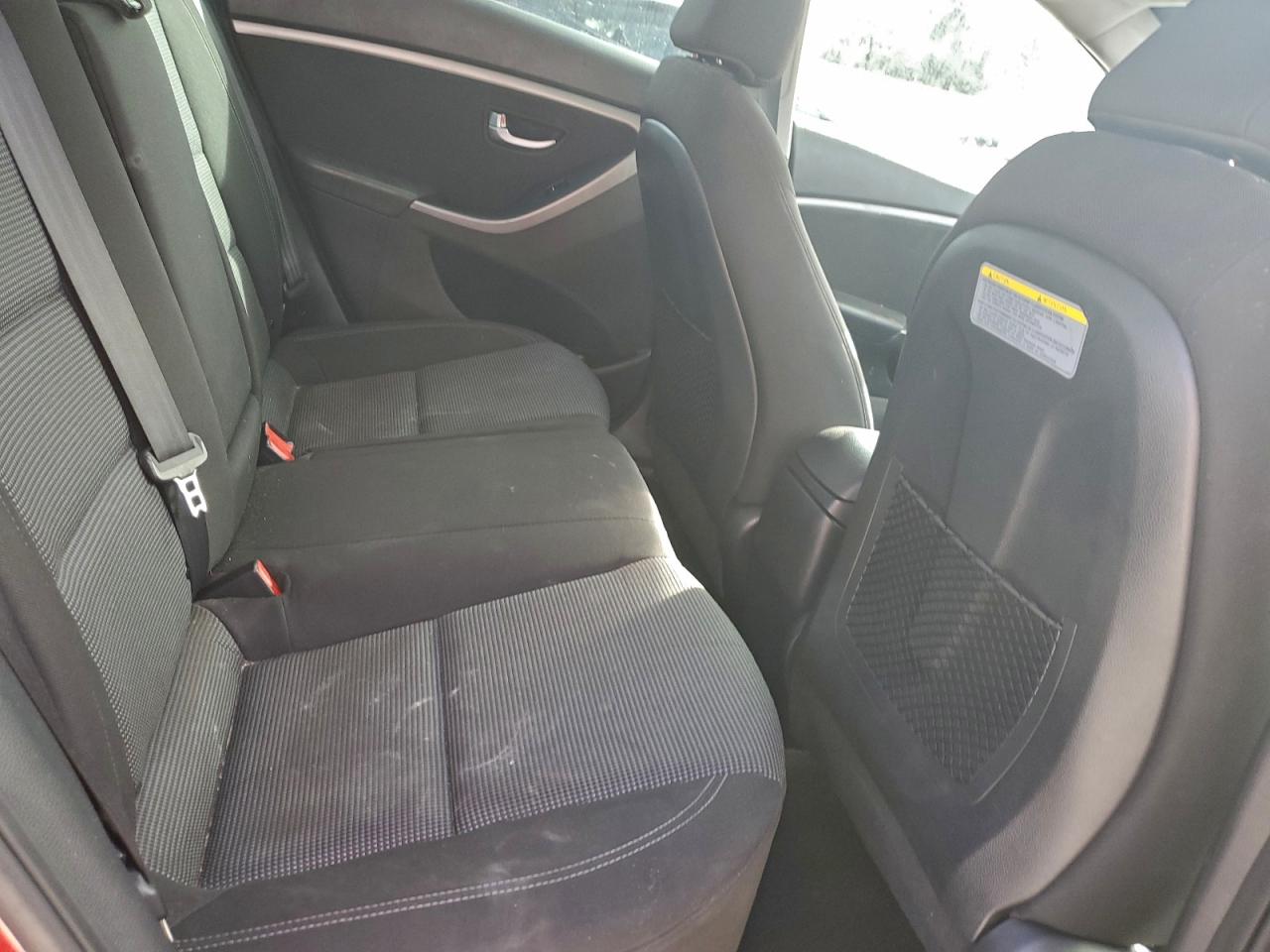 2016 HYUNDAI ELANTRA GT photo 10