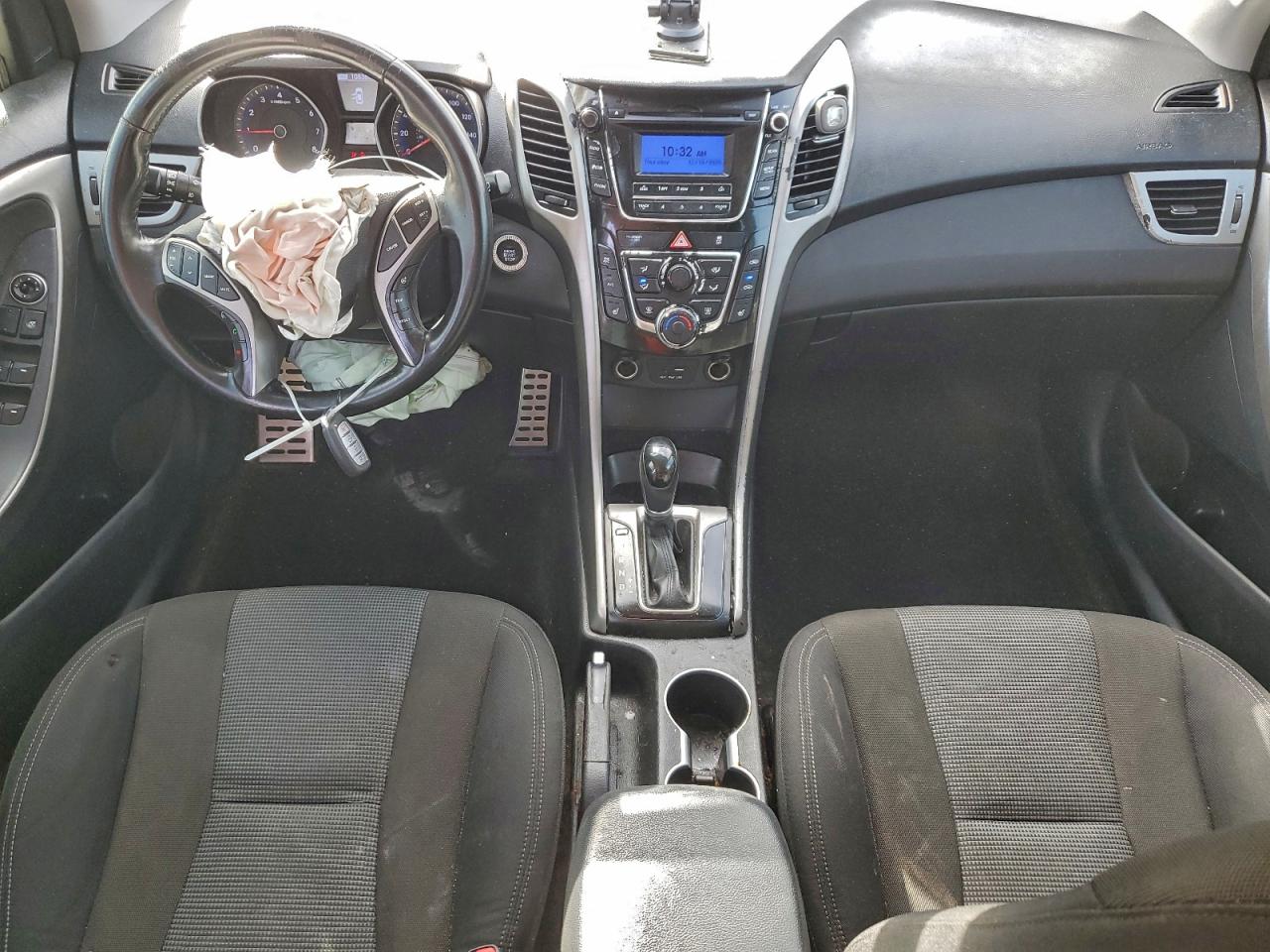 2016 HYUNDAI ELANTRA GT photo 8