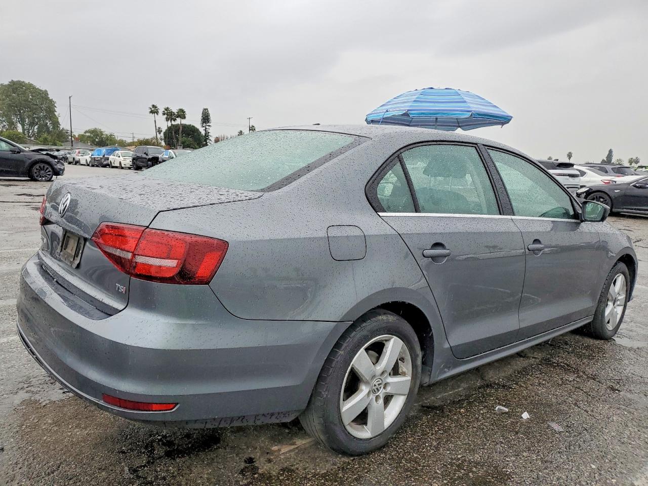 2017 VOLKSWAGEN JETTA S photo 3
