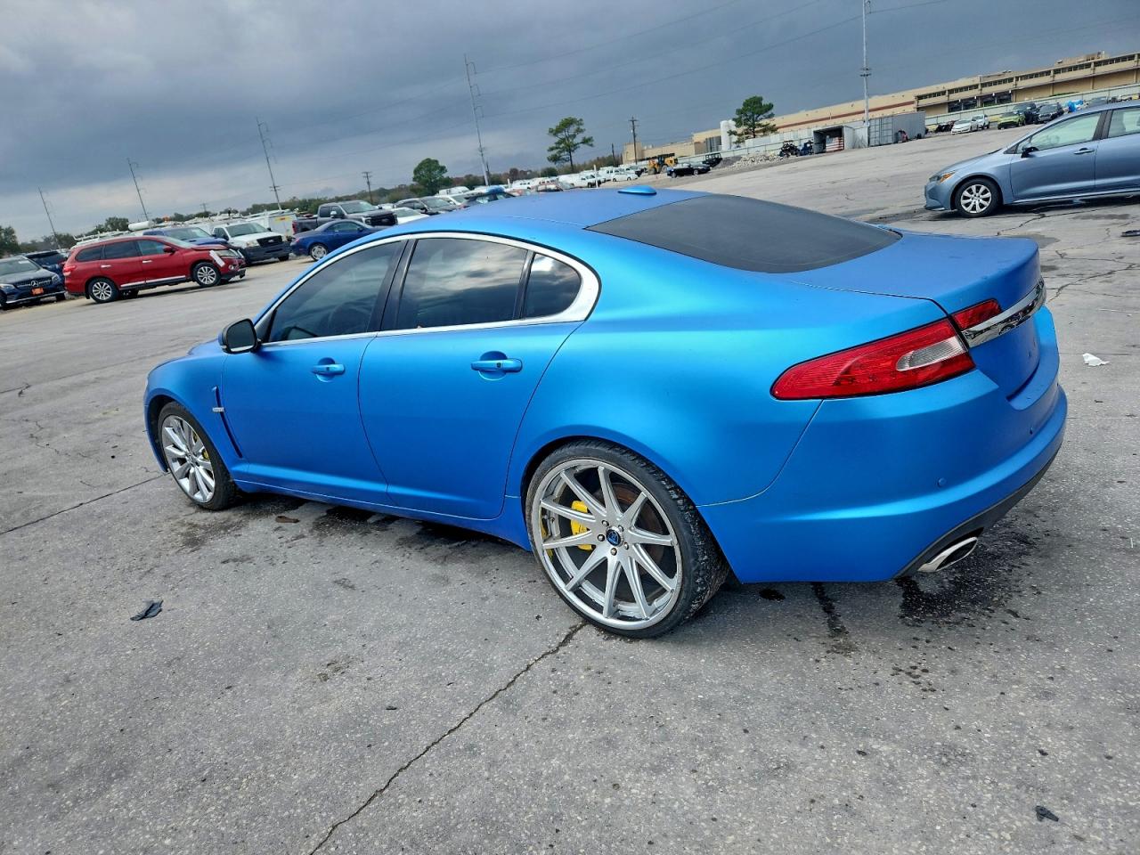 2011 JAGUAR XF PREMIUM photo 2