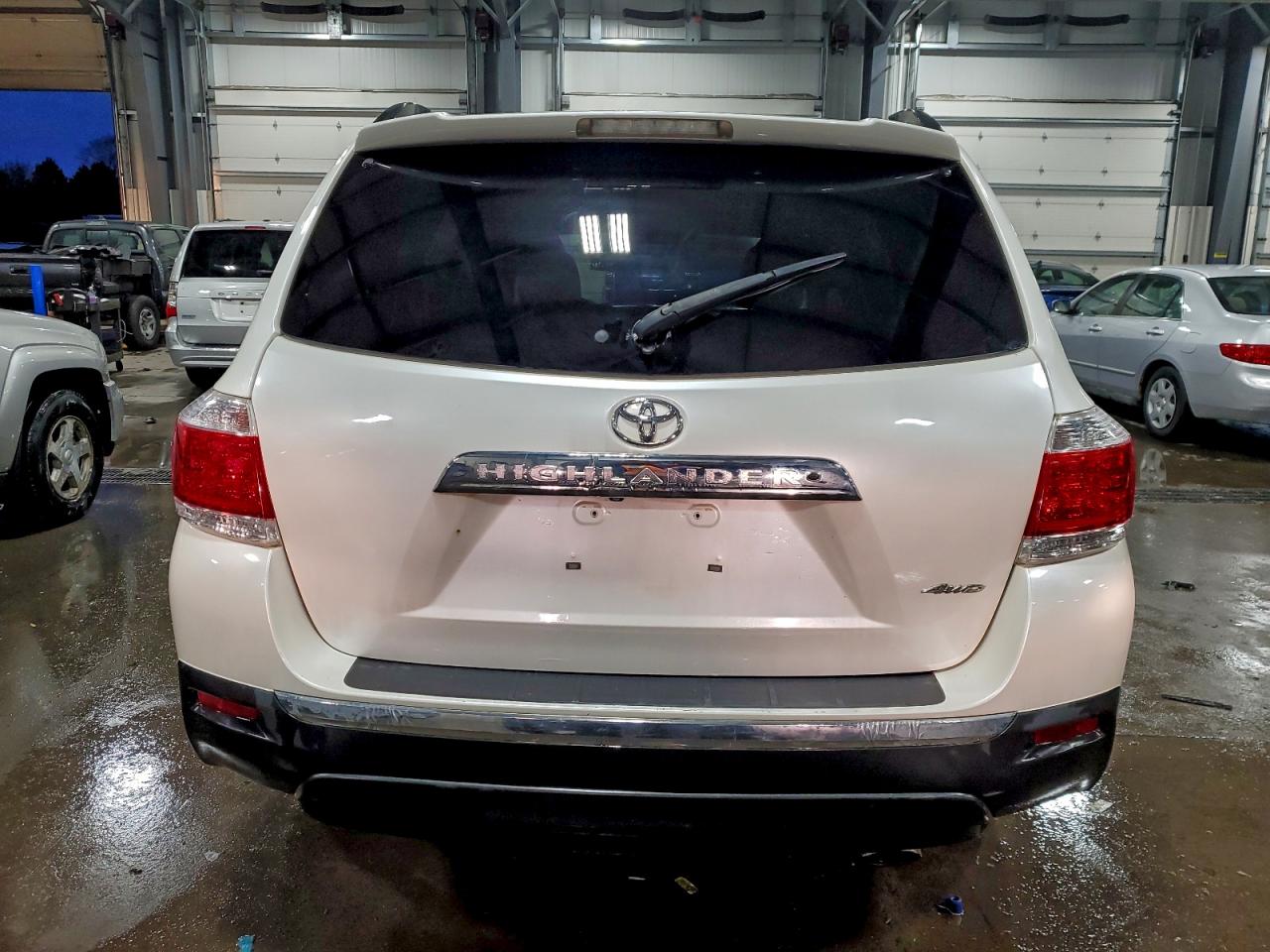 2012 TOYOTA HIGHLANDER LIMITED photo 6