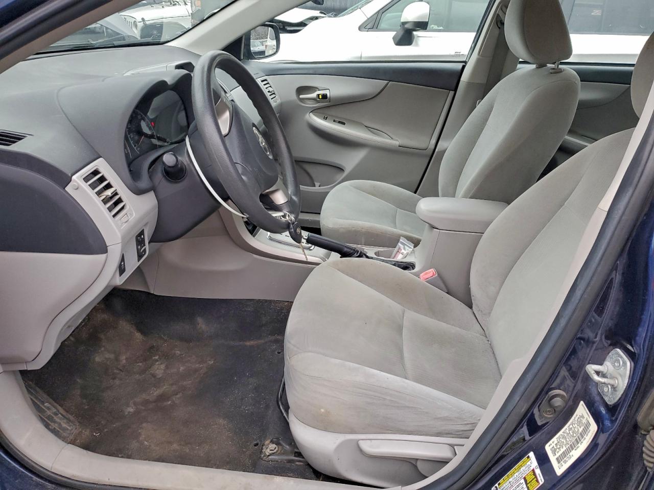 2012 TOYOTA COROLLA BASE photo 7