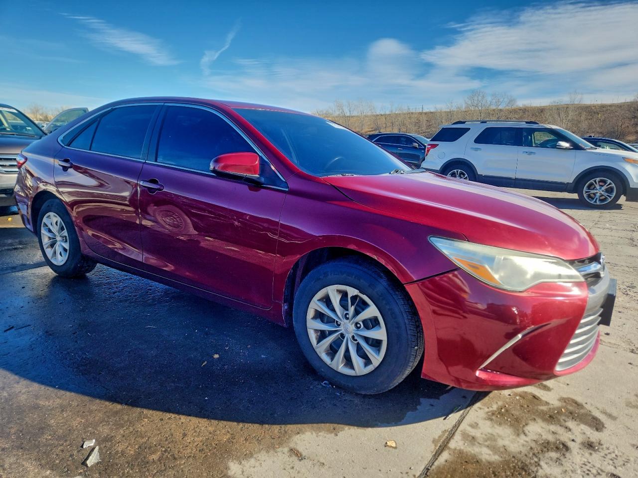 2015 TOYOTA CAMRY LE photo 4