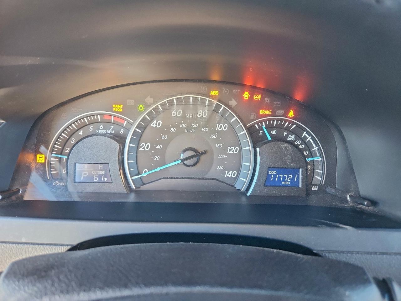 2015 TOYOTA CAMRY LE photo 9
