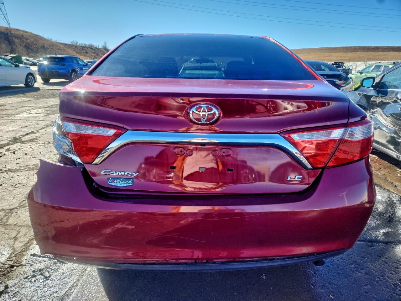 2015 TOYOTA CAMRY LE photo 6