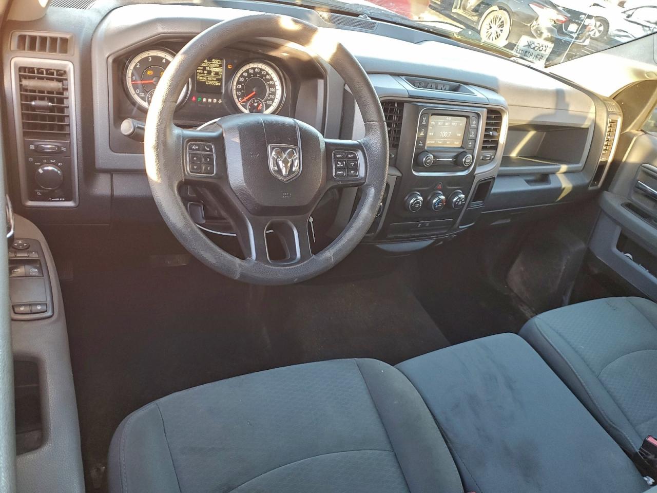 2018 RAM 1500 ST photo 8