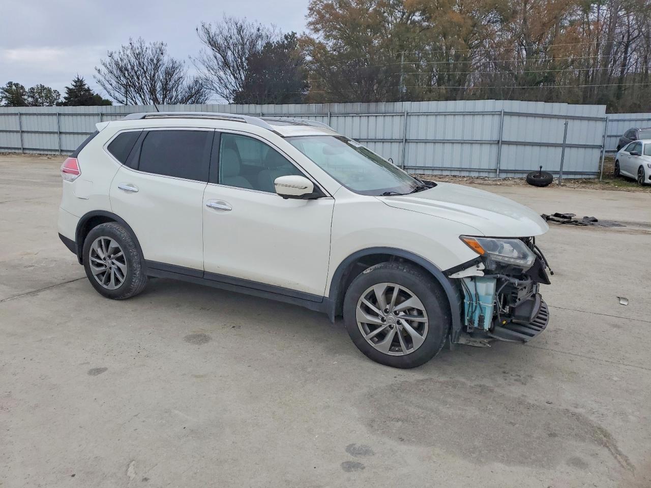2014 NISSAN ROGUE S photo 4