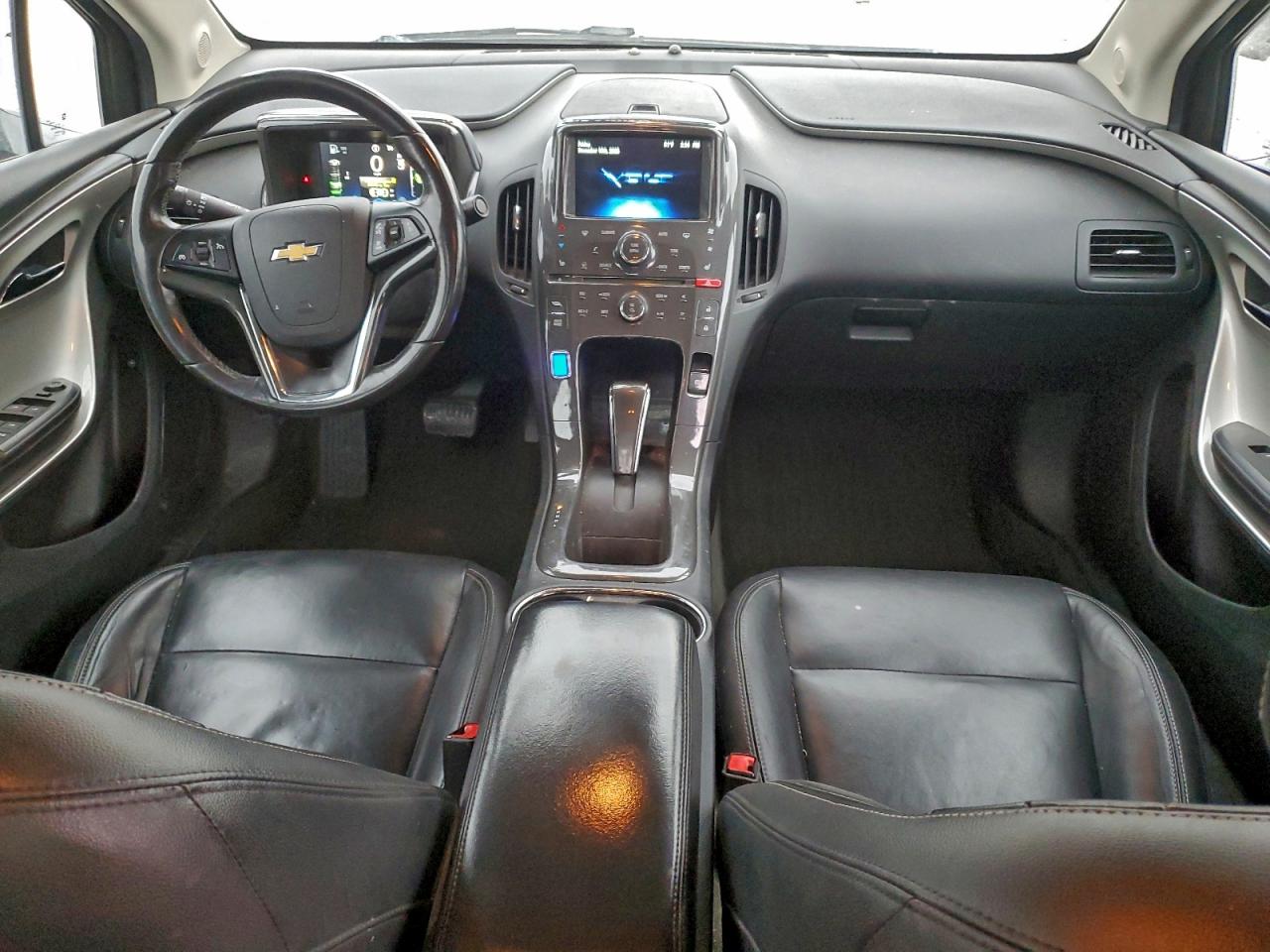 2013 CHEVROLET VOLT photo 8