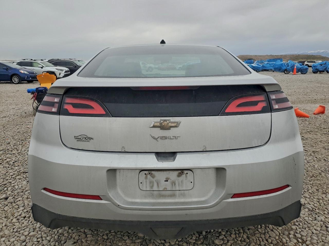 2013 CHEVROLET VOLT photo 6