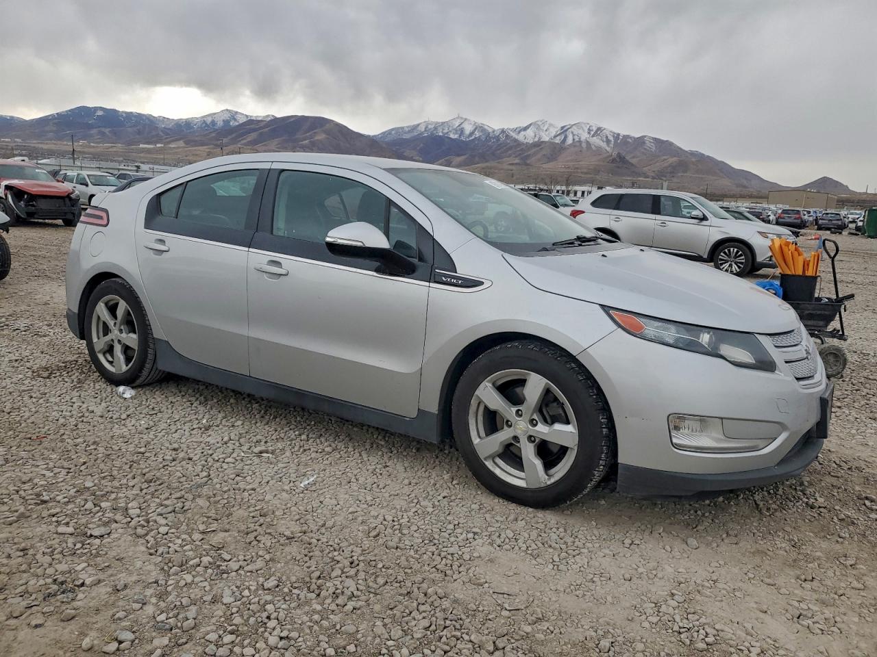 2013 CHEVROLET VOLT photo 4