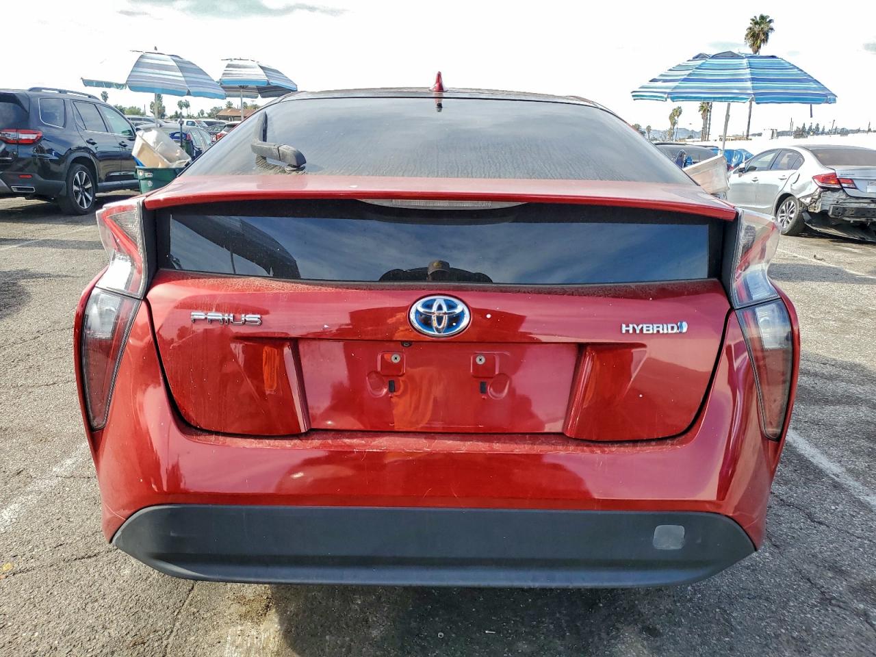 2016 TOYOTA PRIUS photo 6