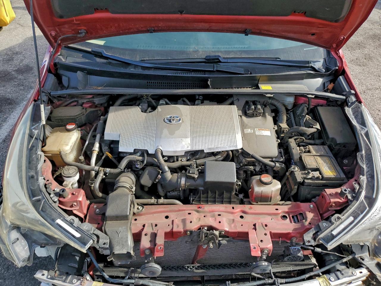 2016 TOYOTA PRIUS photo 11