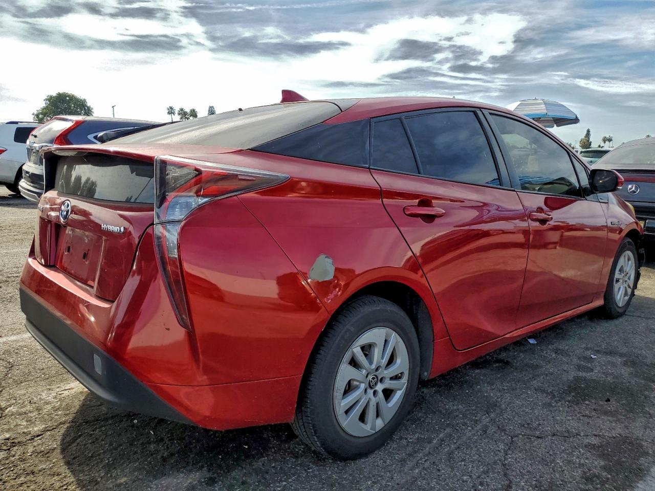 2016 TOYOTA PRIUS photo 3
